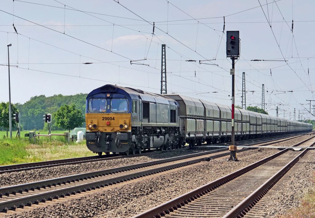 freight train, block train, diesel locomotive-4224328.jpg